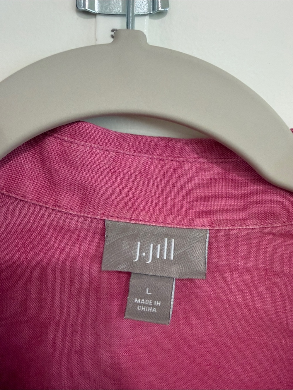 J. Jill Linen Button-Front Tunic in Berry Pink - Picture 2 of 3